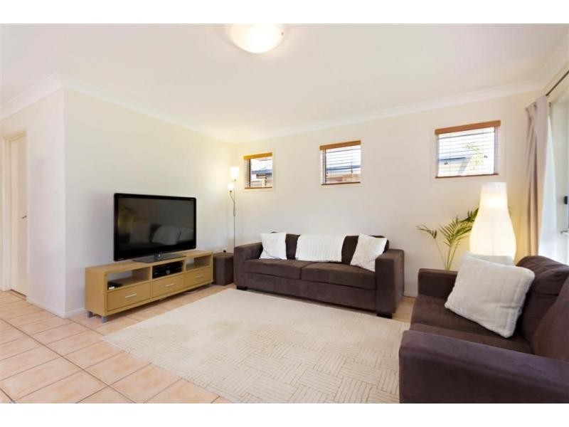 127 Blackwood Road, Manly West QLD 4179