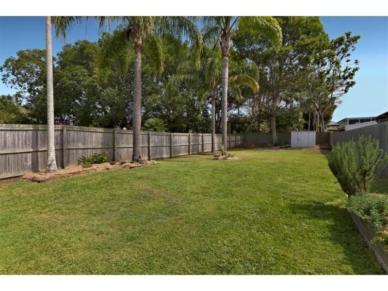 127 Blackwood Road, Manly West QLD 4179