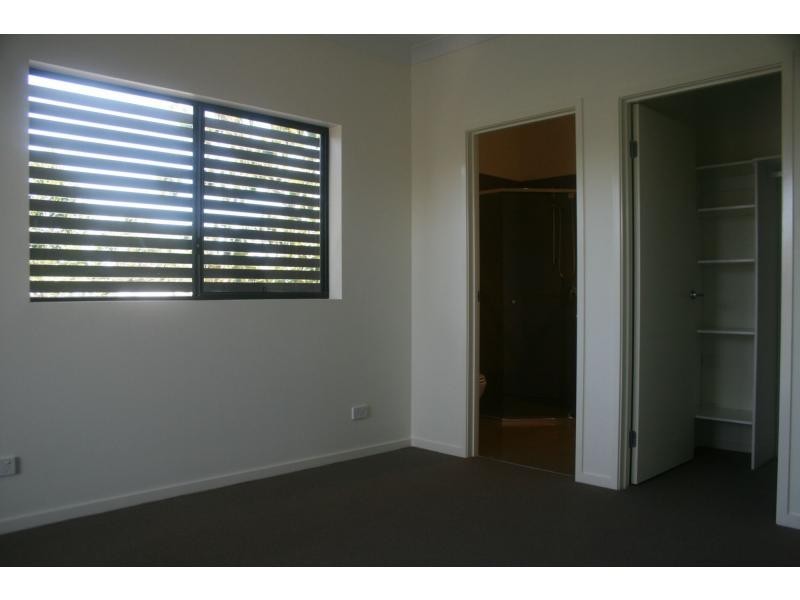 31 Skew Street, Sherwood QLD 4075