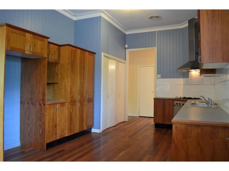 9 Birkalla Street, Bulimba QLD 4171