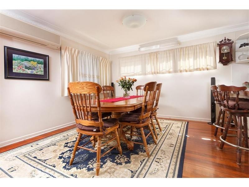 232 Broadwater Road, Mansfield QLD 4122