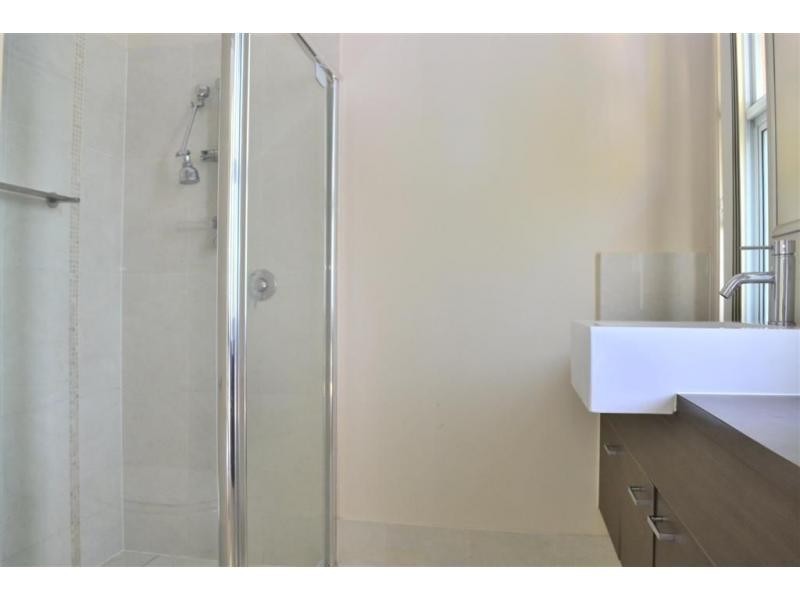 2/21 Bartlett Street, Morningside QLD 4170
