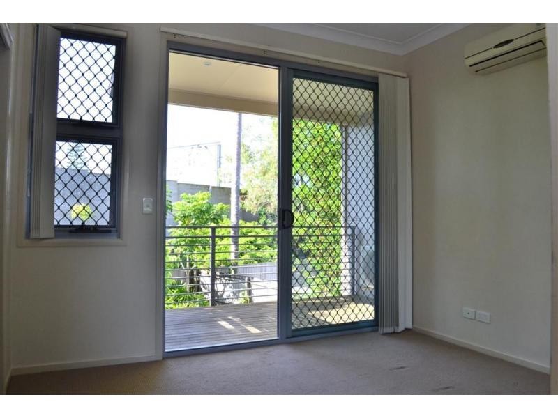 2/21 Bartlett Street, Morningside QLD 4170