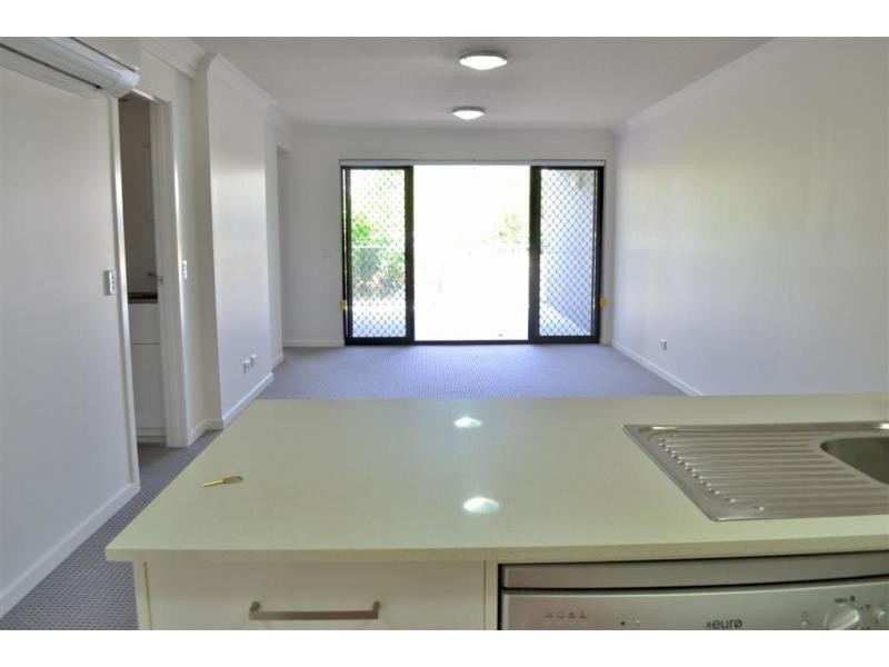 216/83 Lawson Street, Morningside QLD 4170