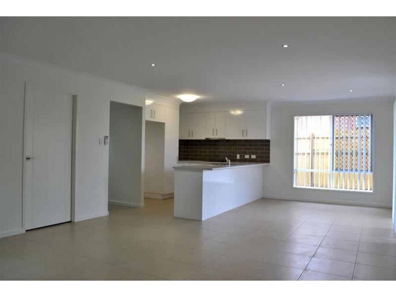 5a Walden Street, Redbank Plains QLD 4301