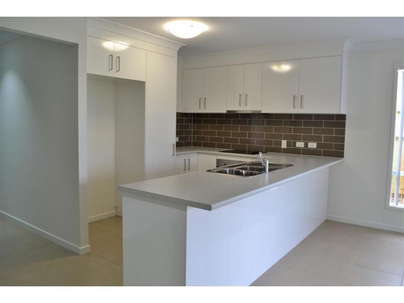 5a Walden Street, Redbank Plains QLD 4301