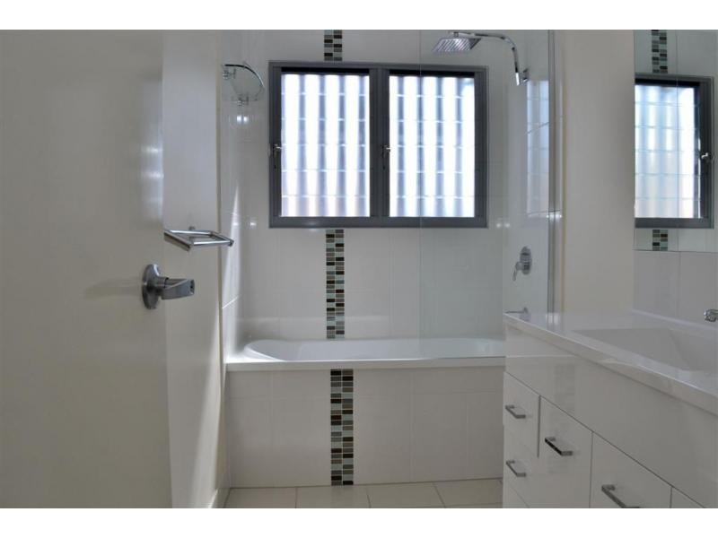 15-19 Zahel Street, Carina QLD 4152