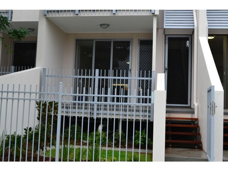 15-19 Zahel Street, Carina QLD 4152