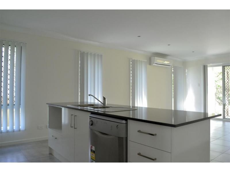 12 Forest Oak Court, Chuwar QLD 4306