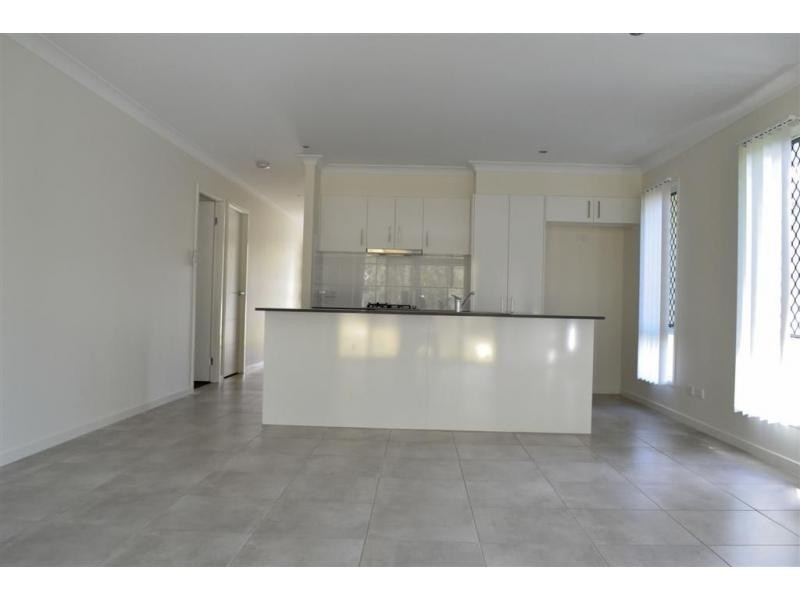 12 Forest Oak Court, Chuwar QLD 4306