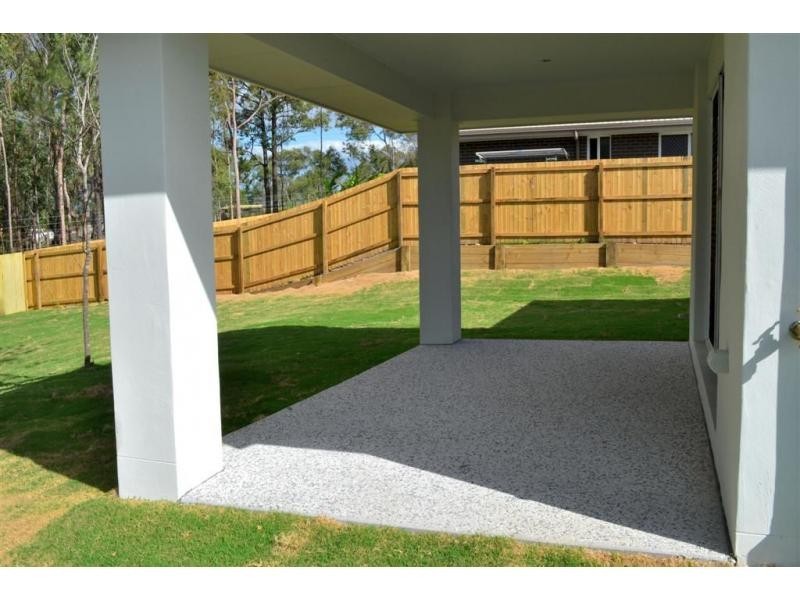 12 Forest Oak Court, Chuwar QLD 4306