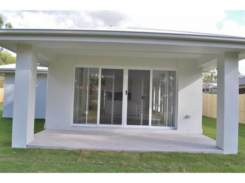 30 Knightsbridge Drive, Chuwar QLD 4306