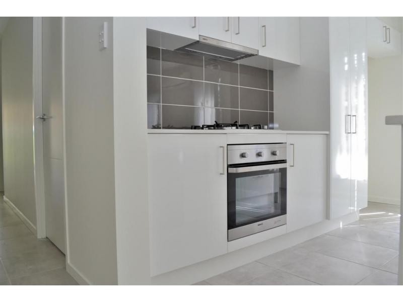 30 Knightsbridge Drive, Chuwar QLD 4306