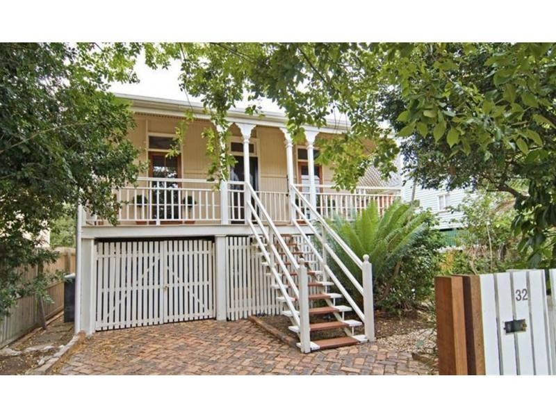 32 NICHOLAS Street, Windsor QLD 4030