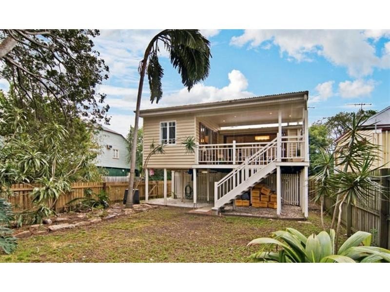 32 NICHOLAS Street, Windsor QLD 4030