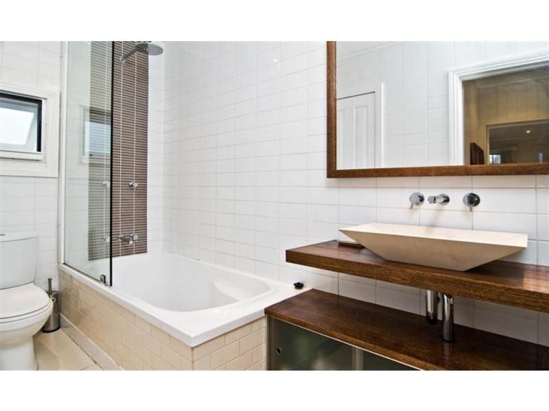 32 NICHOLAS Street, Windsor QLD 4030