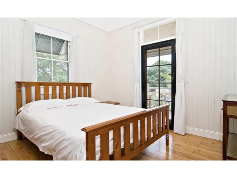 32 NICHOLAS Street, Windsor QLD 4030