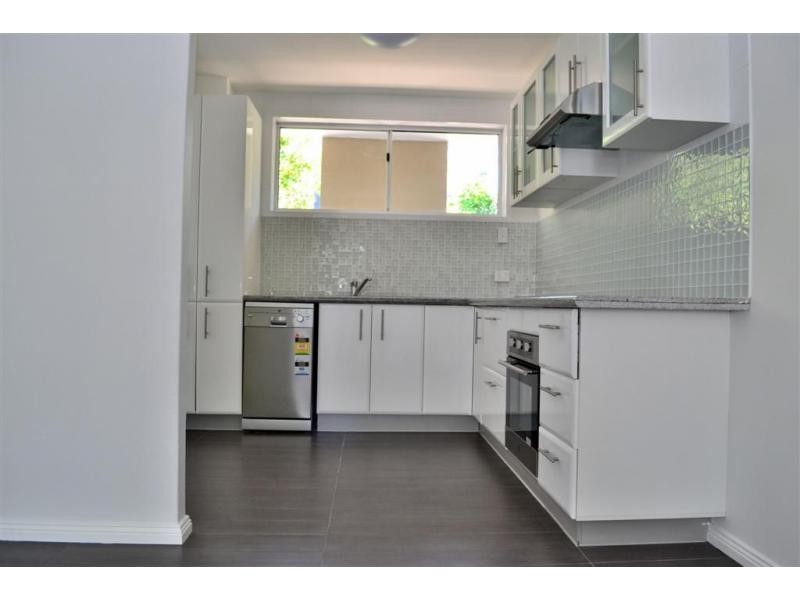 28 Hawthorne Street, Woolloongabba QLD 4102