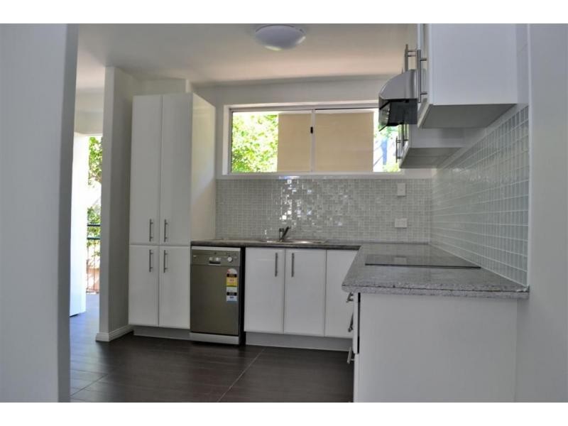 28 Hawthorne Street, Woolloongabba QLD 4102