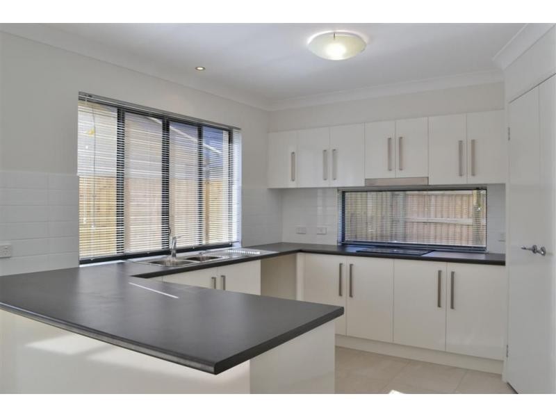 6 Sandalwood Street, Thornlands QLD 4164