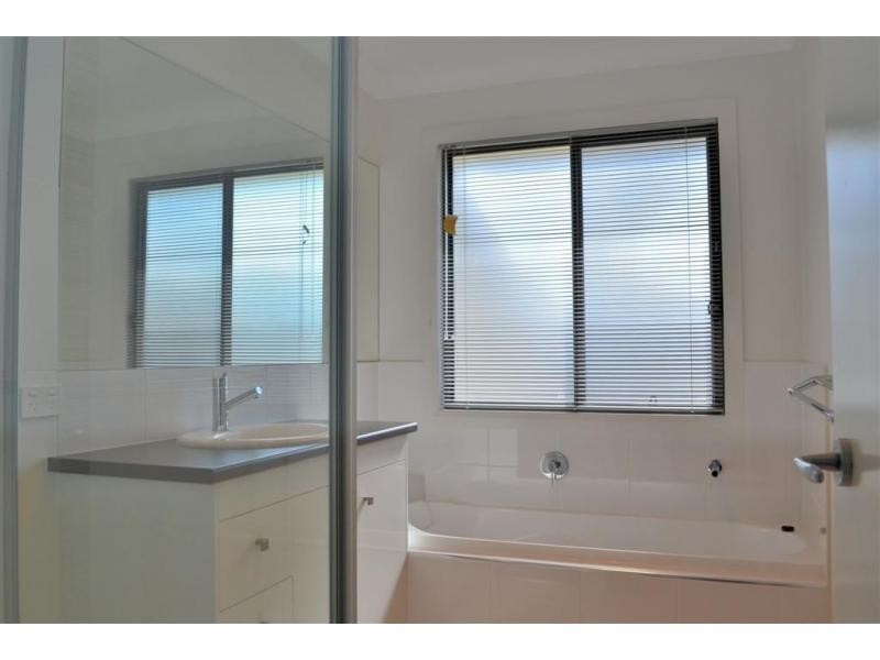 6 Sandalwood Street, Thornlands QLD 4164