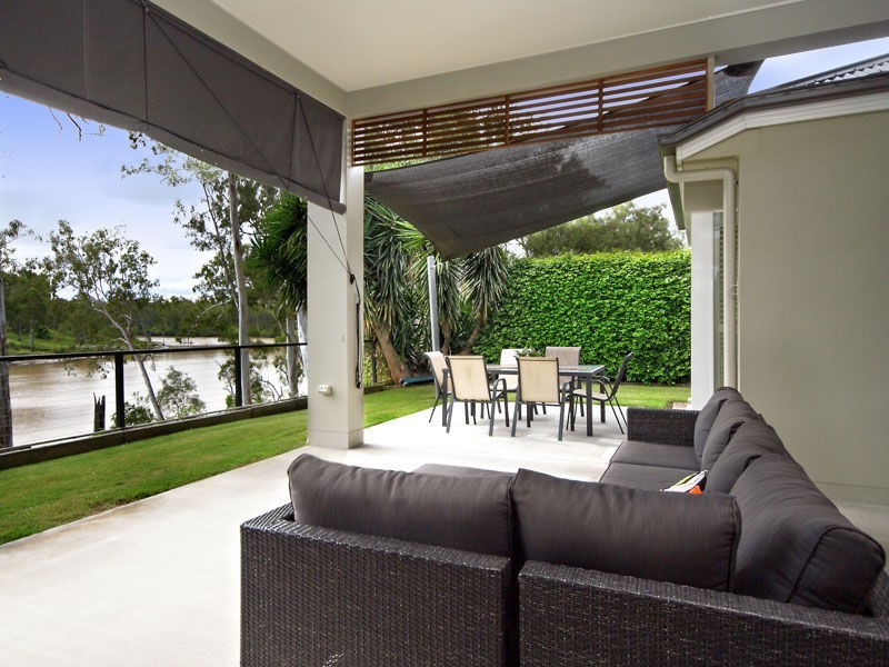 85 Daintree Place, Riverhills QLD 4074