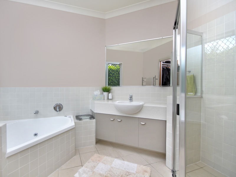 85 Daintree Place, Riverhills QLD 4074