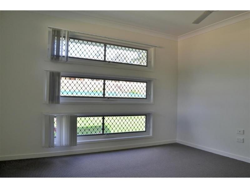 36 Knightsbridge Drive, Chuwar QLD 4306