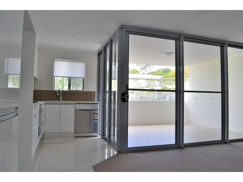 31 Palmer Street, Greenslopes QLD 4120