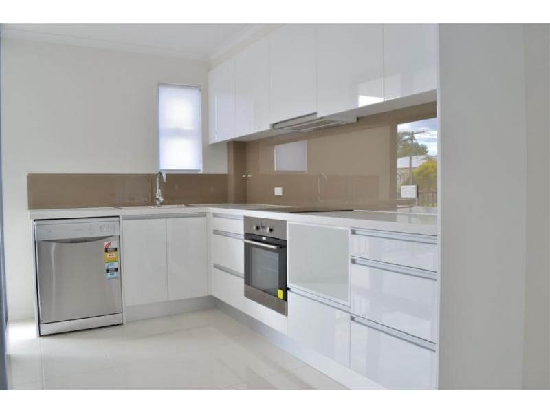 2/31 Palmer Street, Greenslopes QLD 4120