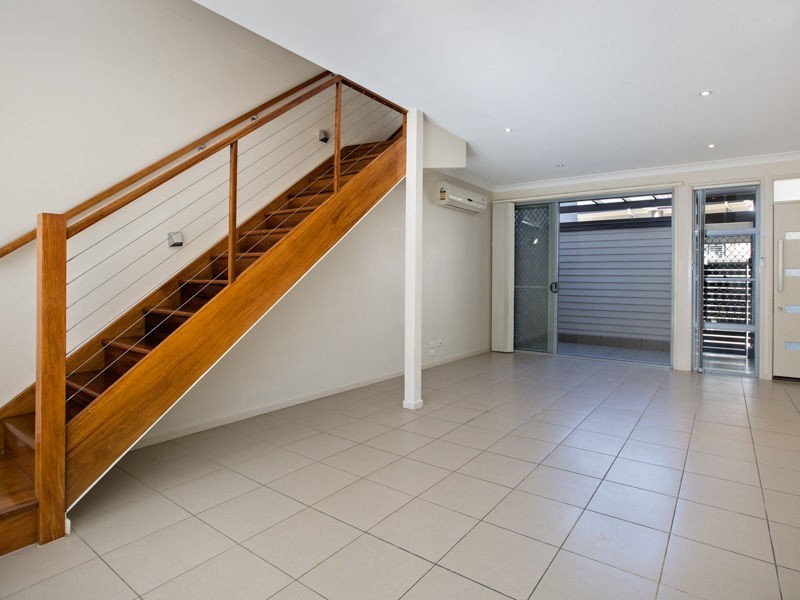 2/21 Bartlett Street, Morningside QLD 4170