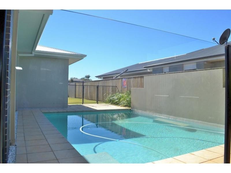 4 Elderberry Street, Thornlands QLD 4164