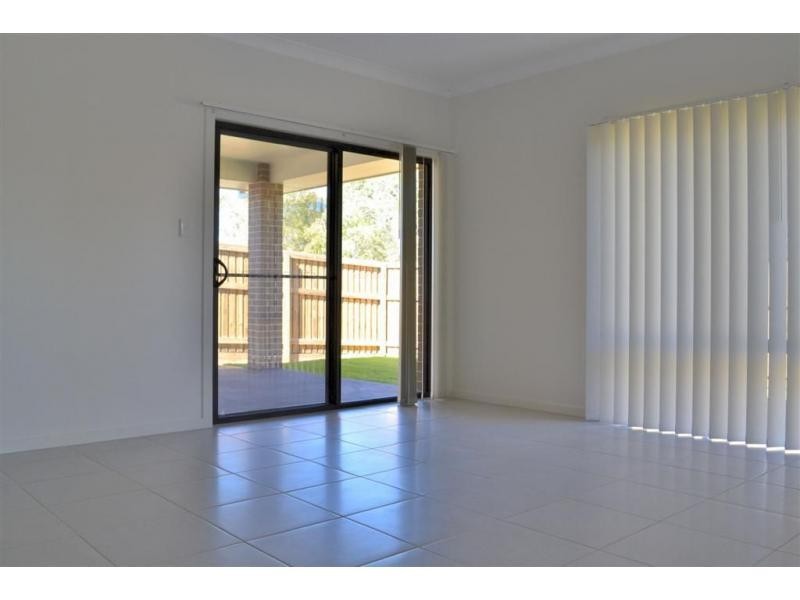 1/8 Sandalwood Street, Thornlands QLD 4164