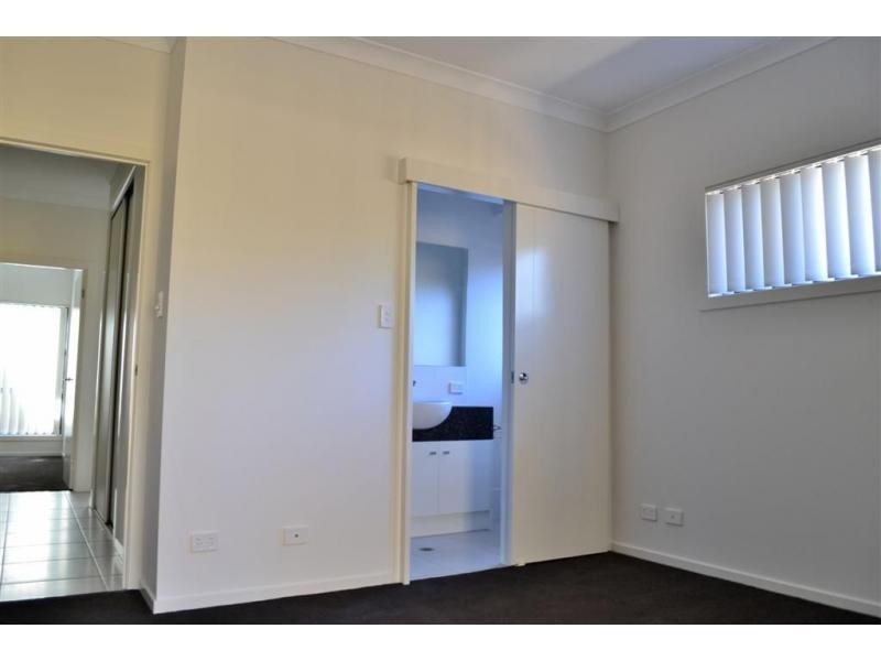 1/8 Sandalwood Street, Thornlands QLD 4164