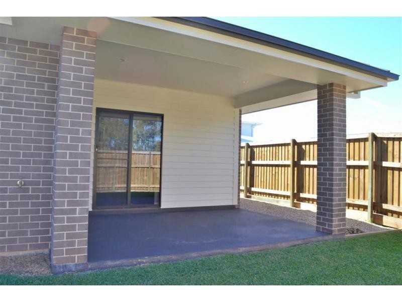 1/8 Sandalwood Street, Thornlands QLD 4164