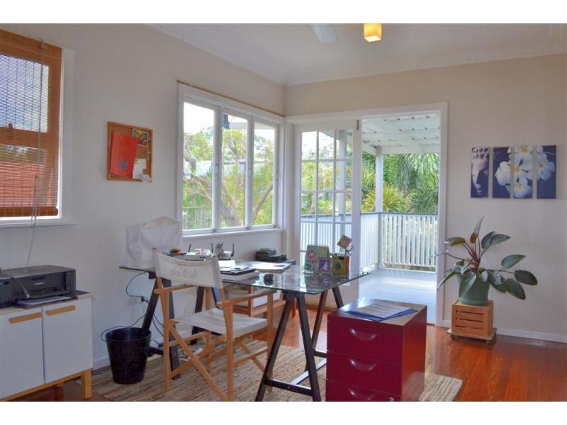 22 Sorbiston Street, Holland Park West QLD 4121