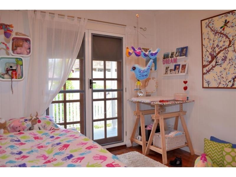 22 Sorbiston Street, Holland Park West QLD 4121