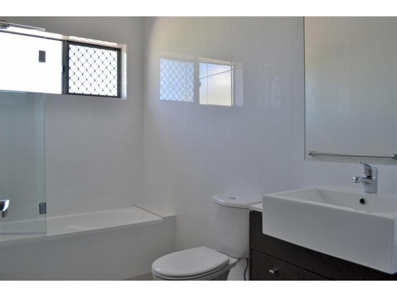 28 Skew Street, Sherwood QLD 4075