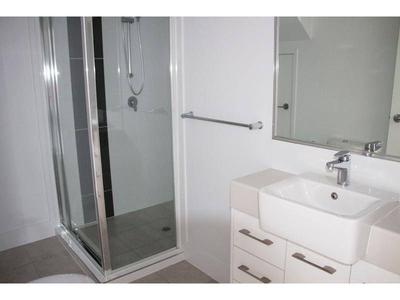 180 Thornside Road, Thorneside QLD 4158