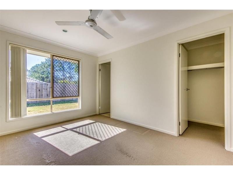 10 Lachlan Lane, Hillcrest QLD 4118