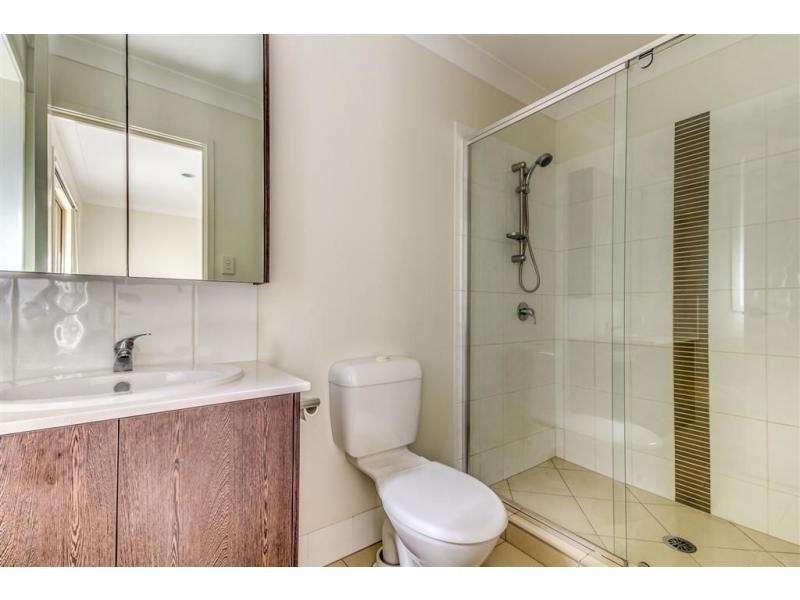 10 Lachlan Lane, Hillcrest QLD 4118