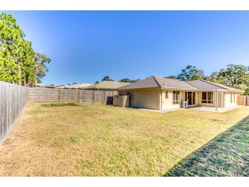 10 Lachlan Lane, Hillcrest QLD 4118