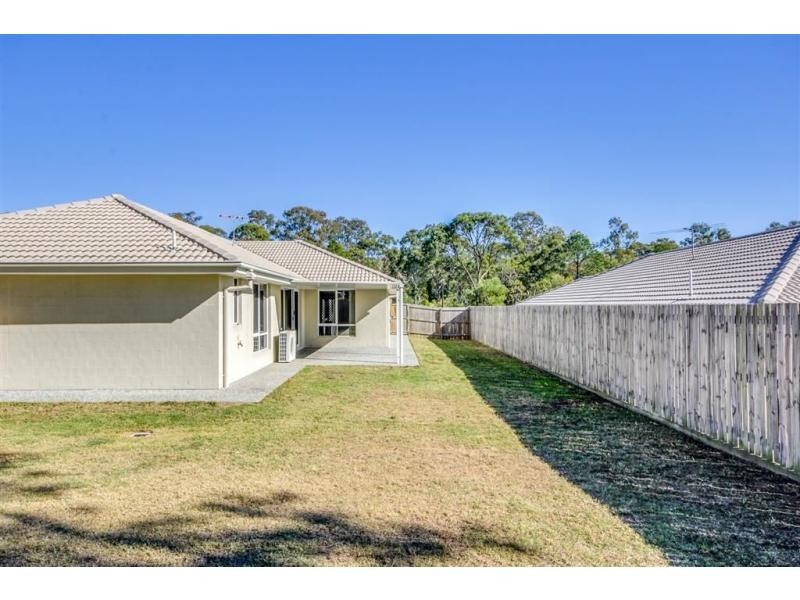 18 Lachlan Lane, Hillcrest QLD 4118