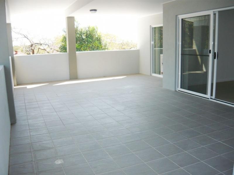 8/12 Hedges Avenue, Sherwood QLD 4075