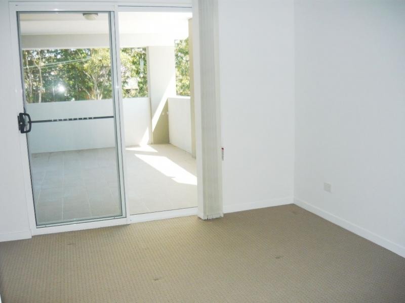 8/12 Hedges Avenue, Sherwood QLD 4075