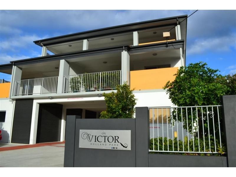 3/9 Victor Street, Holland Park QLD 4121