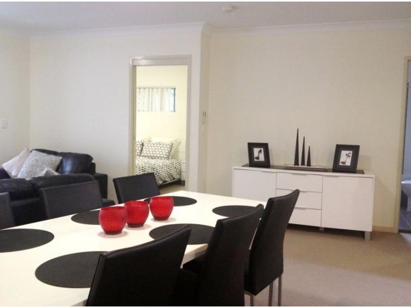 3/9 Victor Street, Holland Park QLD 4121