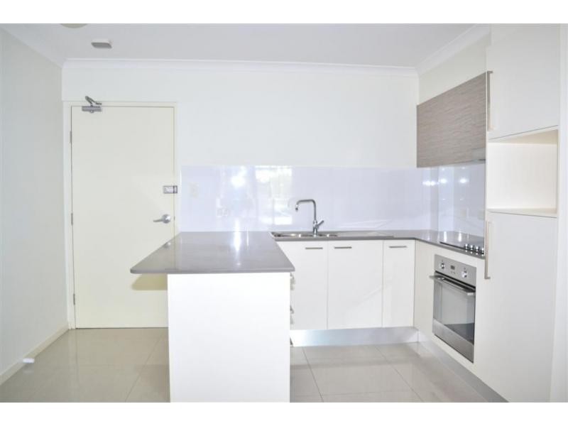 28 Carl Street, Woolloongabba QLD 4102