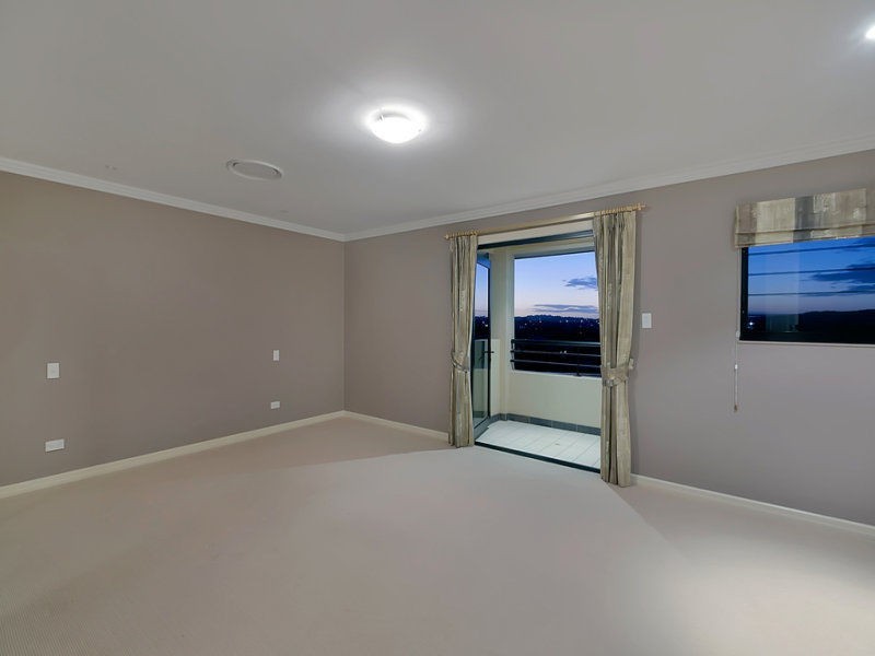 13 Grasmere Place, Carindale QLD 4152