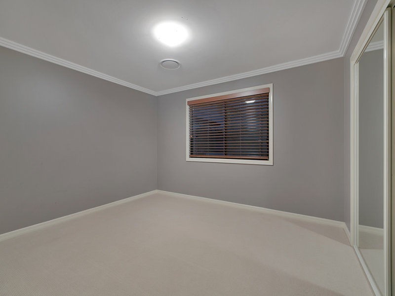 13 Grasmere Place, Carindale QLD 4152